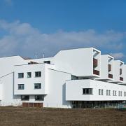 ArchitektInnen / KünstlerInnen: Walter Stelzhammer<br>Projekt: Wohnhausanlage Orasteig<br>Aufnahmedatum: 03/10<br>Format: digital<br>Lieferformat: Scan 300 dpi<br>Bestell-Nummer: 100302-07<br>
