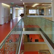 ArchitektInnen / KünstlerInnen: kub a Karl und Bremhorst Architekten<br>Projekt: Pflegeheim Pichling<br>Aufnahmedatum: 04/10<br>Format: digital<br>Lieferformat: Scan 300 dpi<br>Bestell-Nummer: 100407-31<br>
