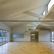 ArchitektInnen / KünstlerInnen: archipel architektur kommunikation<br>Projekt: Pfarrzentrum Eggendorf<br>Aufnahmedatum: 04/10<br>Format: digital<br>Lieferformat: Scan 300 dpi<br>Bestell-Nummer: 100423-23<br>