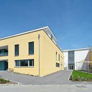 ArchitektInnen / KünstlerInnen: aap.architekten<br>Projekt: Pflegeheim Guntramsdorf<br>Aufnahmedatum: 04/10<br>Format: digital<br>Lieferformat: Scan 300 dpi<br>Bestell-Nummer: 100429-02<br>