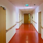 ArchitektInnen / KünstlerInnen: aap.architekten<br>Projekt: Pflegeheim Guntramsdorf<br>Aufnahmedatum: 04/10<br>Format: digital<br>Lieferformat: Scan 300 dpi<br>Bestell-Nummer: 100429-19<br>