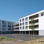 ArchitektInnen / KünstlerInnen: kub a Karl und Bremhorst Architekten<br>Projekt: Pflegeheim Retz<br>Aufnahmedatum: 06/10<br>Format: digital<br>Lieferformat: Scan 300 dpi<br>Bestell-Nummer: 100605-05<br>
