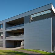 ArchitektInnen / KünstlerInnen: kub a Karl und Bremhorst Architekten<br>Projekt: Pflegeheim Retz<br>Aufnahmedatum: 06/10<br>Format: digital<br>Lieferformat: Scan 300 dpi<br>Bestell-Nummer: 100605-14<br>