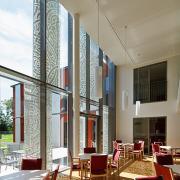 ArchitektInnen / KünstlerInnen: Johannes Zieser<br>Projekt: Landesklinikum Amstetten-Mauer Haus 44<br>Aufnahmedatum: 08/10<br>Format: digital<br>Bestell-Nummer: 100802-35<br>