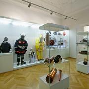 ArchitektInnen / KünstlerInnen: TREUSCH architecture<br>Projekt: Feuerwehr am Hof<br>Aufnahmedatum: 08/10<br>Format: digital<br>Bestell-Nummer: 100803-09<br>