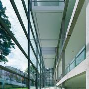 ArchitektInnen / KünstlerInnen: lichtblauwagner architekten generalplaner zt gmbh<br>Projekt: Krankenpflegeschule KFJ-Spital<br>Aufnahmedatum: 08/10<br>Format: digital<br>Bestell-Nummer: 100804-01<br>