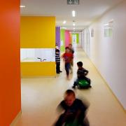 ArchitektInnen / KünstlerInnen: aap.architekten<br>Projekt: Kindergarten Inzersdorferstraße<br>Aufnahmedatum: 09/10<br>Format: digital<br>Bestell-Nummer: 100901-03<br>