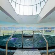 ArchitektInnen / KünstlerInnen: skyline architekten ZT GmbH<br>Projekt: Tauern Spa Zell am See-Kaprun<br>Aufnahmedatum: 11/10<br>Format: digital<br>Lieferformat: Digital<br>Bestell-Nummer: 101104-73<br>