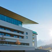 ArchitektInnen / KünstlerInnen: skyline architekten ZT GmbH<br>Projekt: Tauern Spa Zell am See-Kaprun<br>Aufnahmedatum: 11/10<br>Format: digital<br>Lieferformat: Digital<br>Bestell-Nummer: 101104-15<br>
