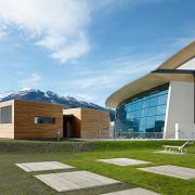 ArchitektInnen / KünstlerInnen: skyline architekten ZT GmbH<br>Projekt: Tauern Spa Zell am See-Kaprun<br>Aufnahmedatum: 11/10<br>Format: digital<br>Lieferformat: Digital<br>Bestell-Nummer: 101104-28<br>