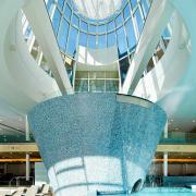 ArchitektInnen / KünstlerInnen: skyline architekten ZT GmbH<br>Projekt: Tauern Spa Zell am See-Kaprun<br>Aufnahmedatum: 11/10<br>Format: digital<br>Lieferformat: Digital<br>Bestell-Nummer: 101104-71<br>