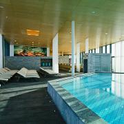 ArchitektInnen / KünstlerInnen: skyline architekten ZT GmbH<br>Projekt: Tauern Spa Zell am See-Kaprun<br>Aufnahmedatum: 11/10<br>Format: digital<br>Lieferformat: Digital<br>Bestell-Nummer: 101104-56<br>