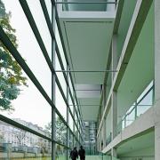 ArchitektInnen / KünstlerInnen: lichtblauwagner architekten generalplaner zt gmbh<br>Projekt: Krankenpflegeschule KFJ-Spital<br>Format: digital<br>Lieferformat: Digital<br>Bestell-Nummer: 101014-26<br>