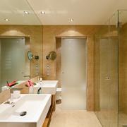 ArchitektInnen / KünstlerInnen: skyline architekten ZT GmbH<br>Projekt: Tauern Spa Zell am See-Kaprun<br>Format: digital<br>Lieferformat: Digital<br>Bestell-Nummer: 110110-28<br>