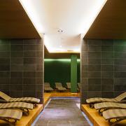 ArchitektInnen / KünstlerInnen: skyline architekten ZT GmbH<br>Projekt: Tauern Spa Zell am See-Kaprun<br>Format: digital<br>Lieferformat: Digital<br>Bestell-Nummer: 110110-37<br>