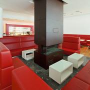 ArchitektInnen / KünstlerInnen: skyline architekten ZT GmbH<br>Projekt: Tauern Spa Zell am See-Kaprun<br>Format: digital<br>Lieferformat: Digital<br>Bestell-Nummer: 110110-47<br>