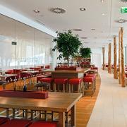ArchitektInnen / KünstlerInnen: skyline architekten ZT GmbH<br>Projekt: Tauern Spa Zell am See-Kaprun<br>Format: digital<br>Lieferformat: Digital<br>Bestell-Nummer: 110110-44<br>