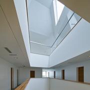 ArchitektInnen / KünstlerInnen: CAP Chalabi Architekten ZT GmbH<br>Projekt: Gebietsbauamt Korneuburg<br>Aufnahmedatum: 12/10<br>Format: digital<br>Lieferformat: Digital<br>Bestell-Nummer: 101211-01<br>