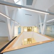 ArchitektInnen / KünstlerInnen: CAP Chalabi Architekten ZT GmbH<br>Projekt: Gebietsbauamt Korneuburg<br>Aufnahmedatum: 12/10<br>Format: digital<br>Lieferformat: Digital<br>Bestell-Nummer: 101211-16<br>