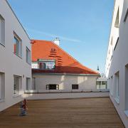 ArchitektInnen / KünstlerInnen: Johannes Zieser<br>Projekt: WHA St. Peter in der Au<br>Aufnahmedatum: 03/11<br>Format: digital<br>Lieferformat: Digital<br>Bestell-Nummer: 110323-11<br>