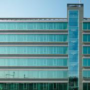 ArchitektInnen / KünstlerInnen: Architekten Tillner & Willinger<br>Projekt: Bürohaus Praterstern<br>Aufnahmedatum: 03/11<br>Format: digital<br>Lieferformat: Digital<br>Bestell-Nummer: 110330-12<br>