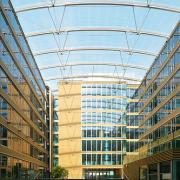 ArchitektInnen / KünstlerInnen: Architekten Tillner & Willinger<br>Projekt: Bürohaus Praterstern<br>Aufnahmedatum: 03/11<br>Format: digital<br>Lieferformat: Digital<br>Bestell-Nummer: 110330-18<br>