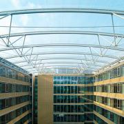 ArchitektInnen / KünstlerInnen: Architekten Tillner & Willinger<br>Projekt: Bürohaus Praterstern<br>Aufnahmedatum: 03/11<br>Format: digital<br>Lieferformat: Digital<br>Bestell-Nummer: 110330-29<br>