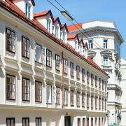 ArchitektInnen / KünstlerInnen: BWM Architekten<br>Projekt: Wohnhaus Florianigasse<br>Aufnahmedatum: 06/11<br>Format: digital<br>Lieferformat: Digital<br>Bestell-Nummer: 110622-06<br>