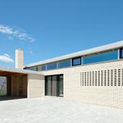 ArchitektInnen / KünstlerInnen: gharakhanzadeh sandbichler architekten zt gmbh<br>Projekt: Haus L.<br>Aufnahmedatum: 06/11<br>Format: digital<br>Lieferformat: Digital<br>Bestell-Nummer: 110629-01<br>