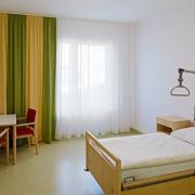 ArchitektInnen / KünstlerInnen: Huss Hawlik Architekten ZT GmbH<br>Projekt: Pflegeheim Poysdorf<br>Format: digital<br>Lieferformat: Digital<br>Bestell-Nummer: 110906-39<br>