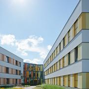 ArchitektInnen / KünstlerInnen: Huss Hawlik Architekten ZT GmbH<br>Projekt: Pflegeheim Poysdorf<br>Format: digital<br>Lieferformat: Digital<br>Bestell-Nummer: 110906-25<br>