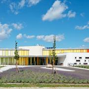 ArchitektInnen / KünstlerInnen: Huss Hawlik Architekten ZT GmbH<br>Projekt: Pflegeheim Poysdorf<br>Format: digital<br>Lieferformat: Digital<br>Bestell-Nummer: 110906-04<br>