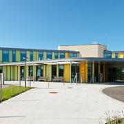 ArchitektInnen / KünstlerInnen: Huss Hawlik Architekten ZT GmbH<br>Projekt: Pflegeheim Poysdorf<br>Format: digital<br>Lieferformat: Digital<br>Bestell-Nummer: 110906-06<br>