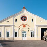 ArchitektInnen / KünstlerInnen: Johannes Zieser<br>Projekt: Sekthalle Schlumberger<br>Aufnahmedatum: 10/11<br>Format: digital<br>Lieferformat: Digital<br>Bestell-Nummer: 111018-14<br>