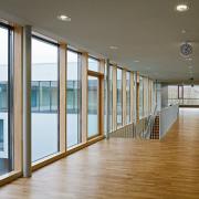 ArchitektInnen / KünstlerInnen: kub a Karl und Bremhorst Architekten<br>Projekt: VS Krenglbach<br>Format: digital<br>Lieferformat: Digital<br>Bestell-Nummer: 120224-09<br>