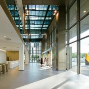 ArchitektInnen / KünstlerInnen: kub a Karl und Bremhorst Architekten<br>Projekt: Raiffeisen Headquarter Serbien<br>Aufnahmedatum: 08/12<br>Format: digital<br>Lieferformat: Digital<br>Bestell-Nummer: 120827-19<br>