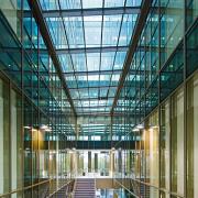 ArchitektInnen / KünstlerInnen: kub a Karl und Bremhorst Architekten<br>Projekt: Raiffeisen Headquarter Serbien<br>Aufnahmedatum: 08/12<br>Format: digital<br>Lieferformat: Digital<br>Bestell-Nummer: 120827-26<br>