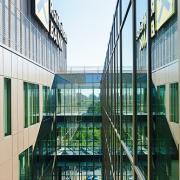 ArchitektInnen / KünstlerInnen: kub a Karl und Bremhorst Architekten<br>Projekt: Raiffeisen Headquarter Serbien<br>Aufnahmedatum: 08/12<br>Format: digital<br>Lieferformat: Digital<br>Bestell-Nummer: 120827-34<br>