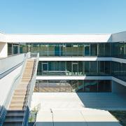 ArchitektInnen / KünstlerInnen: kub a Karl und Bremhorst Architekten<br>Projekt: VS Krenglbach<br>Aufnahmedatum: 08/12<br>Format: digital<br>Lieferformat: Digital<br>Bestell-Nummer: 120829-14<br>