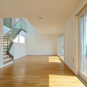 ArchitektInnen / KünstlerInnen: Sne Veselinovic<br>Projekt: WHA Stephensongasse<br>Aufnahmedatum: 04/13<br>Format: digital<br>Lieferformat: Digital<br>Bestell-Nummer: 130422-26<br>