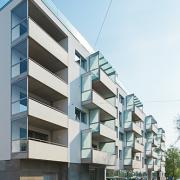 ArchitektInnen / KünstlerInnen: Sne Veselinovic<br>Projekt: WHA Stephensongasse<br>Aufnahmedatum: 04/13<br>Format: digital<br>Lieferformat: Digital<br>Bestell-Nummer: 130422-09<br>