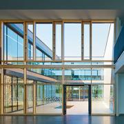 ArchitektInnen / KünstlerInnen: kub a Karl und Bremhorst Architekten<br>Projekt: Bildungszentrum Pregarten<br>Format: digital<br>Lieferformat: Digital<br>Bestell-Nummer: 140917-16<br>