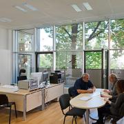 ArchitektInnen / KünstlerInnen: gharakhanzadeh sandbichler architekten zt gmbh<br>Projekt: VS Atzgersdorf<br>Format: digital<br>Lieferformat: Digital<br>Bestell-Nummer: 140929-05<br>