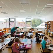 ArchitektInnen / KünstlerInnen: gharakhanzadeh sandbichler architekten zt gmbh<br>Projekt: VS Atzgersdorf<br>Format: digital<br>Lieferformat: Digital<br>Bestell-Nummer: 140929-03<br>
