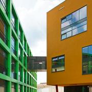 ArchitektInnen / KünstlerInnen: HÜBNER ARCHITEKTEN<br>Projekt: Gymnasium Purkersdorf Erweiterung<br>Format: digital<br>Lieferformat: Digital<br>Bestell-Nummer: 150904-10<br>