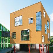 ArchitektInnen / KünstlerInnen: HÜBNER ARCHITEKTEN<br>Projekt: Gymnasium Purkersdorf Erweiterung<br>Format: digital<br>Lieferformat: Digital<br>Bestell-Nummer: 150904-01<br>