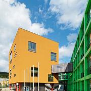 ArchitektInnen / KünstlerInnen: HÜBNER ARCHITEKTEN<br>Projekt: Gymnasium Purkersdorf Erweiterung<br>Format: digital<br>Lieferformat: Digital<br>Bestell-Nummer: 150904-12<br>