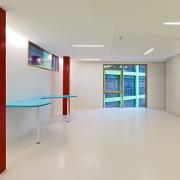 ArchitektInnen / KünstlerInnen: HÜBNER ARCHITEKTEN<br>Projekt: Gymnasium Purkersdorf Erweiterung<br>Format: digital<br>Lieferformat: Digital<br>Bestell-Nummer: 150904-23<br>