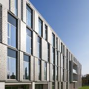 ArchitektInnen / KünstlerInnen: Ernst Maurer, Moser Architects ZT GmbH, Johannes Zieser, Josef Panis<br>Projekt: Landesklinikum Neunkirchen<br>Format: digital<br>Lieferformat: Digital<br>Bestell-Nummer: 151027-01<br>