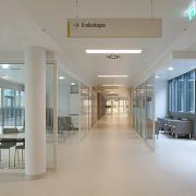 ArchitektInnen / KünstlerInnen: Ernst Maurer, Moser Architects ZT GmbH, Johannes Zieser, Josef Panis<br>Projekt: Landesklinikum Neunkirchen<br>Format: digital<br>Lieferformat: Digital<br>Bestell-Nummer: 151027-29<br>